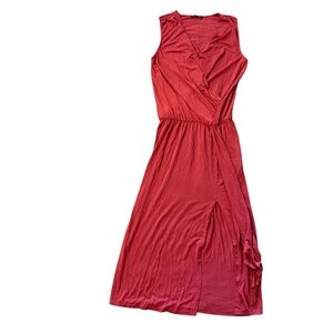 Krisa Soft Red Sleeveless Wrap Dress,‎ size Small